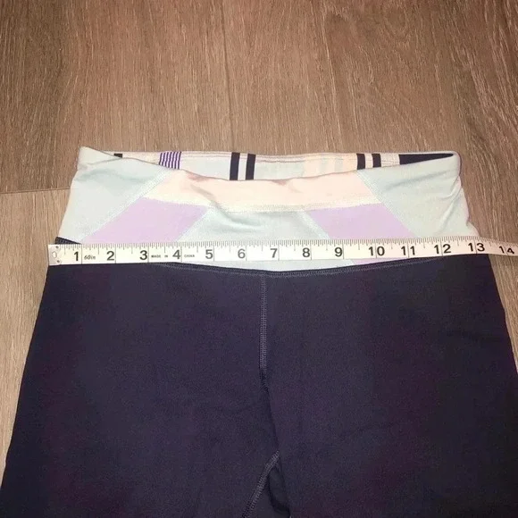 Lululemon blue Cropped Capri Legging size 4 - Picture 10 of 12